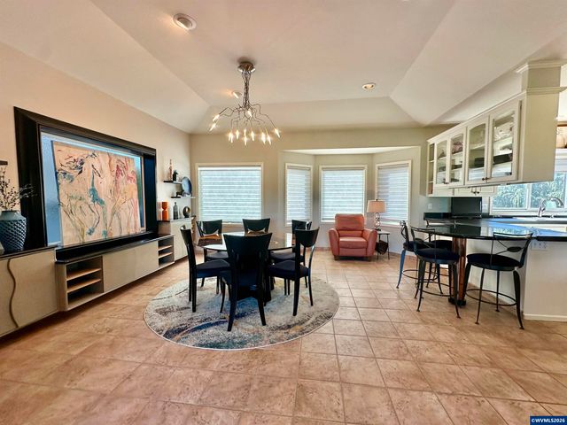 4364 NW Honeysuckle Dr, Corvallis, OR 97330