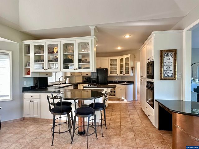 4364 NW Honeysuckle Dr, Corvallis, OR 97330