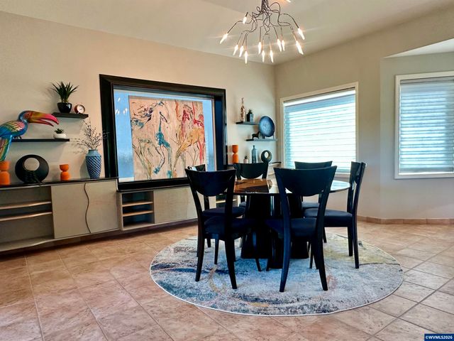 4364 NW Honeysuckle Dr, Corvallis, OR 97330