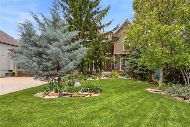 23536 W 73rd Terrace, Shawnee, KS 66227