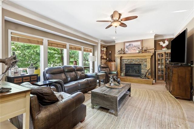 23536 W 73rd Terrace, Shawnee, KS 66227
