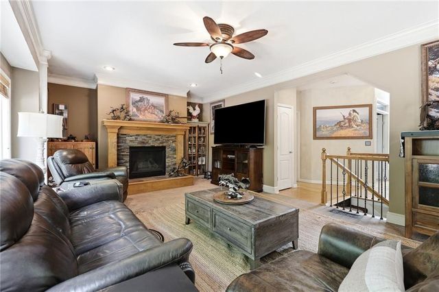 23536 W 73rd Terrace, Shawnee, KS 66227