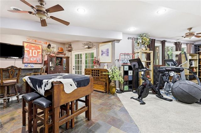 23536 W 73rd Terrace, Shawnee, KS 66227