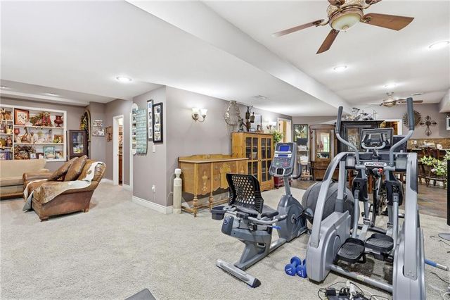 23536 W 73rd Terrace, Shawnee, KS 66227