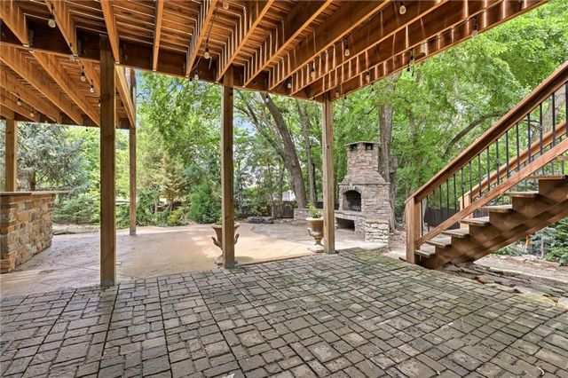 23536 W 73rd Terrace, Shawnee, KS 66227