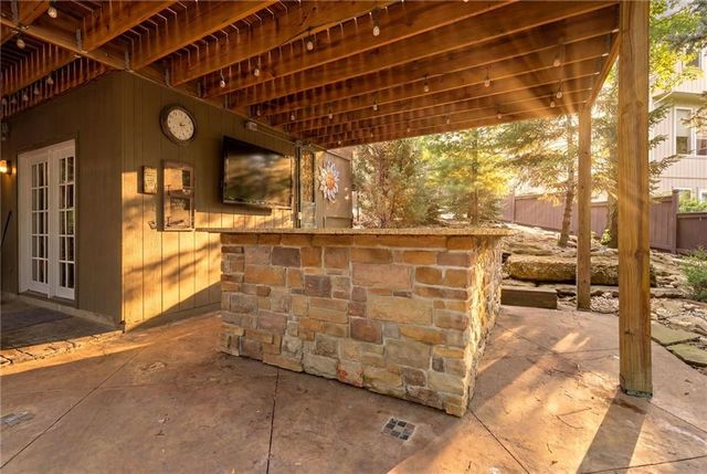 23536 W 73rd Terrace, Shawnee, KS 66227