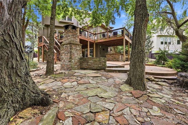 23536 W 73rd Terrace, Shawnee, KS 66227