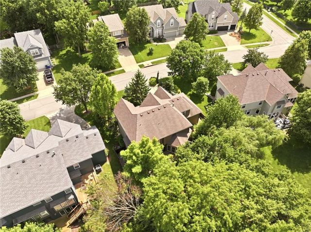 23536 W 73rd Terrace, Shawnee, KS 66227