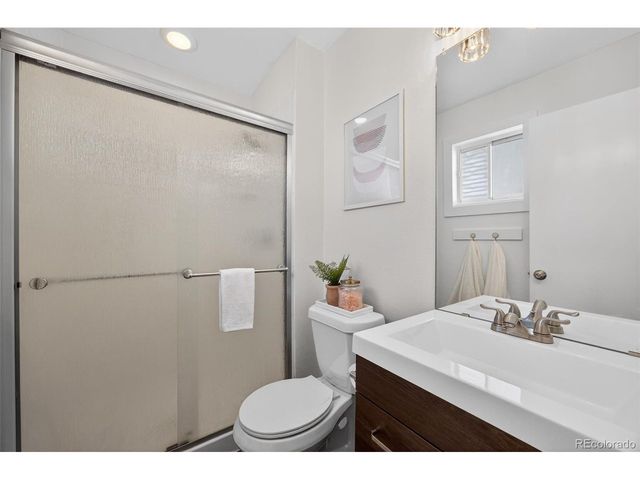 4252 S Ireland Ct, Aurora, CO 80013