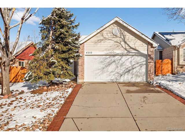 4252 S Ireland Ct, Aurora, CO 80013