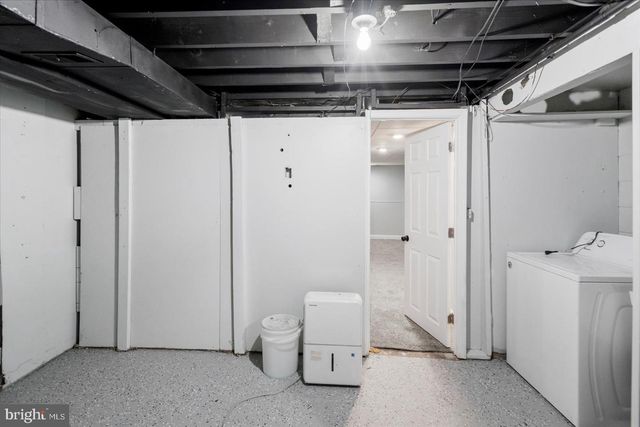 8411 KAVANAGH RD, Baltimore, MD 21222