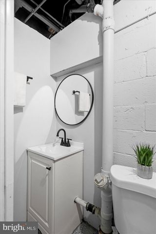 8411 KAVANAGH RD, Baltimore, MD 21222