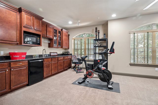 835 Rockingham Drive, Irving, TX 75063