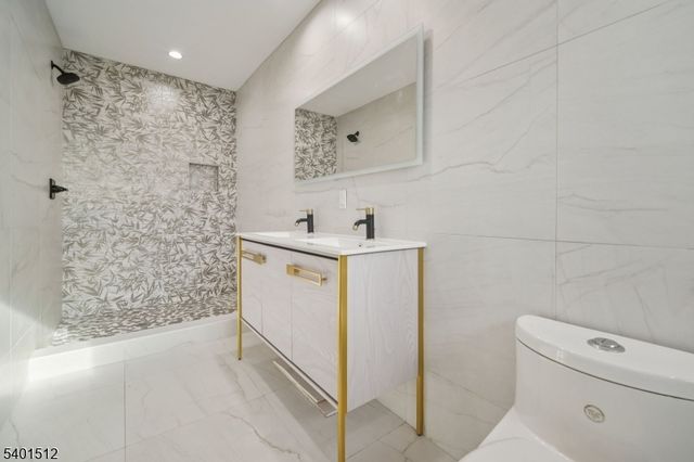 19 Mountain Ave, Mahwah Twp., NJ 07430