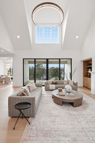 735 Richfield Dr, Nashville, TN 37205