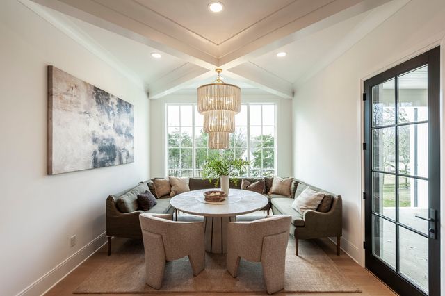 735 Richfield Dr, Nashville, TN 37205