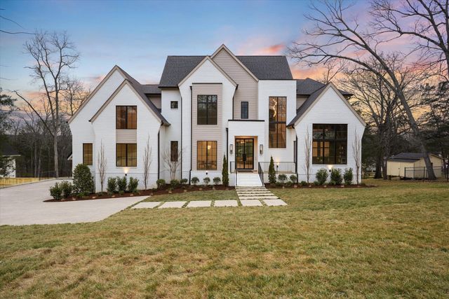 735 Richfield Dr, Nashville, TN 37205