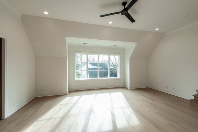 735 Richfield Dr, Nashville, TN 37205