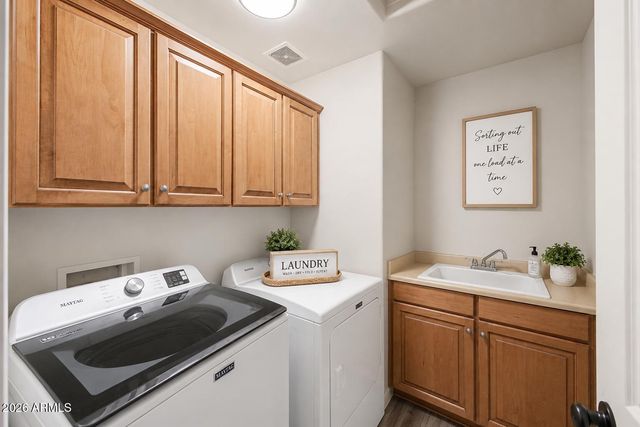 6525 S 43RD Drive, Laveen, AZ 85339