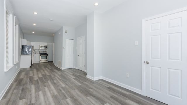 2821 W 25th Street 2F, Chicago, IL 60623