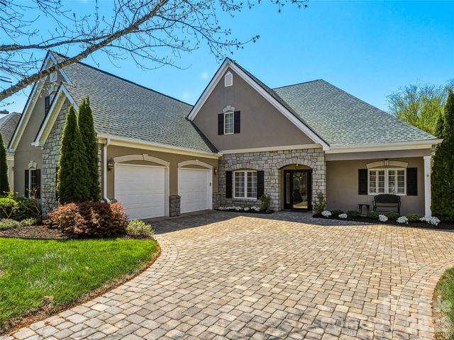 33 Tiverton Lane, Asheville, NC 28803