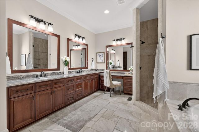 9809 Saddle Avenue, Waxhaw, NC 28173