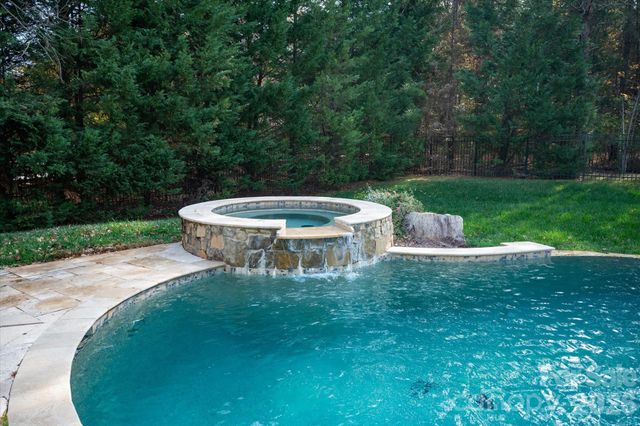 9809 Saddle Avenue, Waxhaw, NC 28173