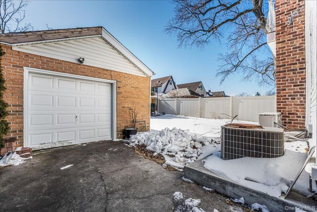 157-40 9th Avenue, Beechhurst, NY 11357