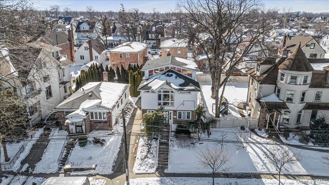 157-40 9th Avenue, Beechhurst, NY 11357