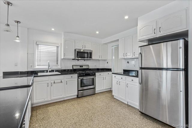 157-40 9th Avenue, Beechhurst, NY 11357