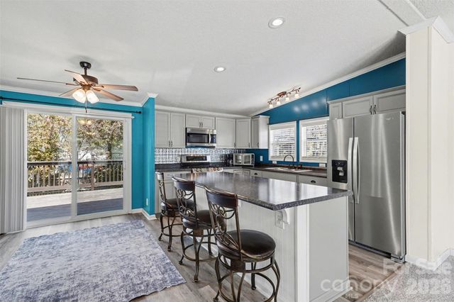 2171 Brantley Creek Drive, Kannapolis, NC 28083