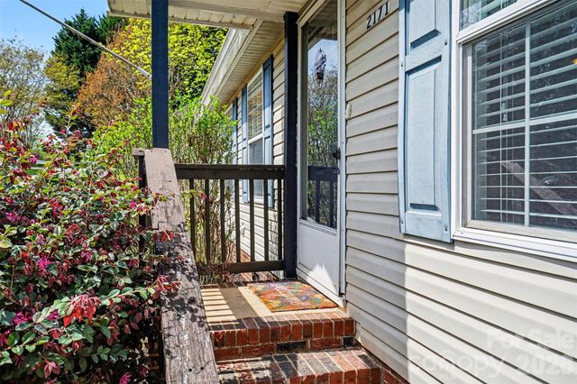 2171 Brantley Creek Drive, Kannapolis, NC 28083