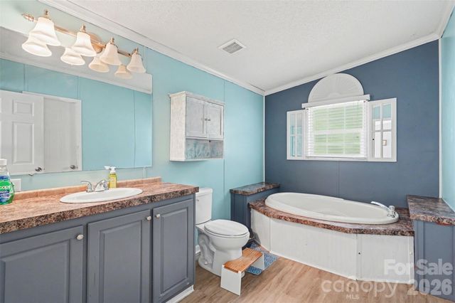 2171 Brantley Creek Drive, Kannapolis, NC 28083