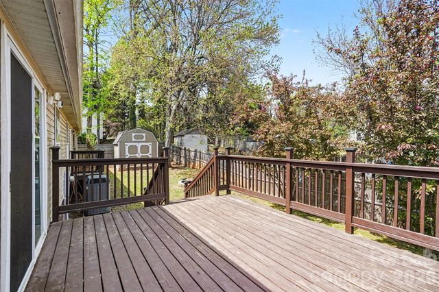 2171 Brantley Creek Drive, Kannapolis, NC 28083