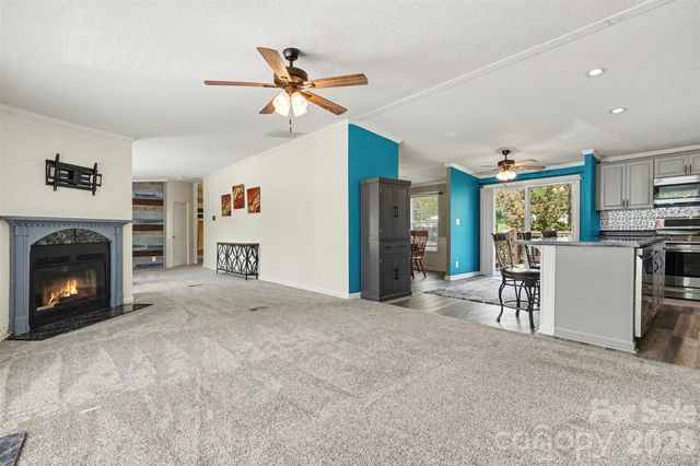 2171 Brantley Creek Drive, Kannapolis, NC 28083