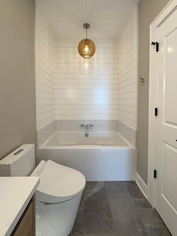 21 George Street 105, Charleston, SC 29401