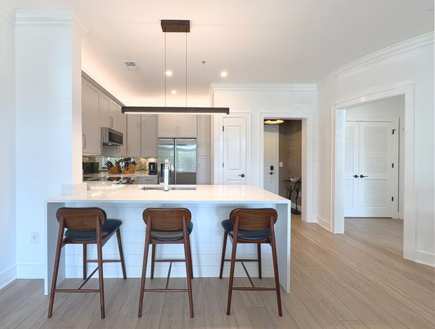 21 George Street 105, Charleston, SC 29401