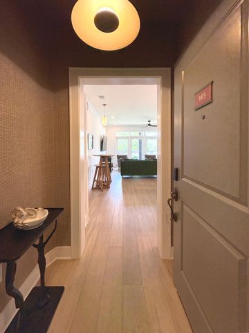 21 George Street 105, Charleston, SC 29401