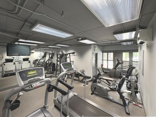 21 George Street 105, Charleston, SC 29401