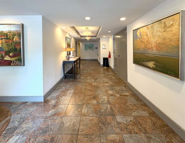21 George Street 105, Charleston, SC 29401