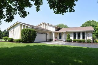 S46W25179 Black Oak COURT, Waukesha, WI 53189