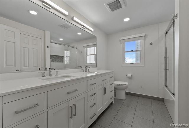 1839 Argosy Court, Bloomfield Hills, MI 48302