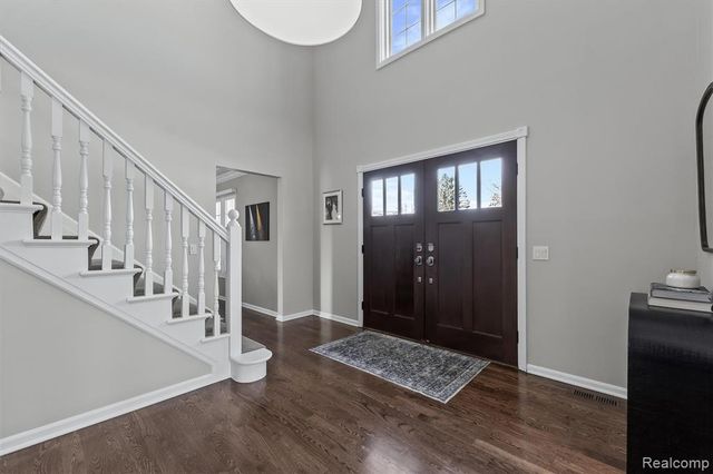 1839 Argosy Court, Bloomfield Hills, MI 48302