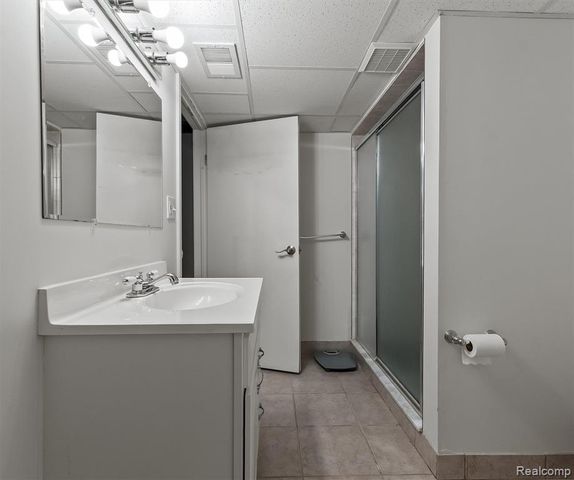 1839 Argosy Court, Bloomfield Hills, MI 48302