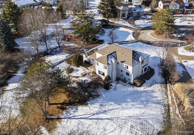 1839 Argosy Court, Bloomfield Hills, MI 48302