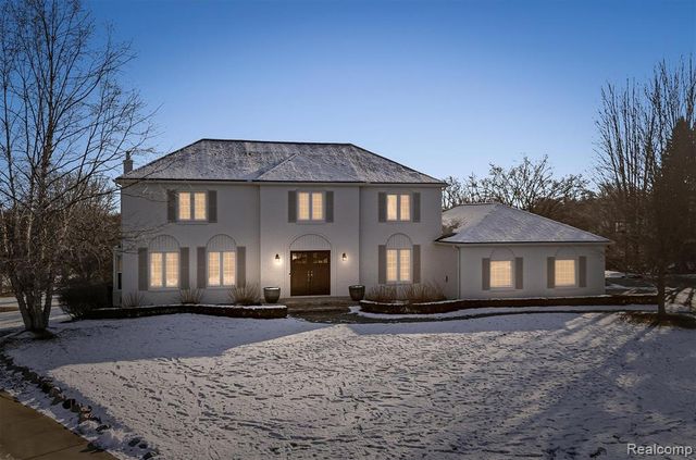 1839 Argosy Court, Bloomfield Hills, MI 48302