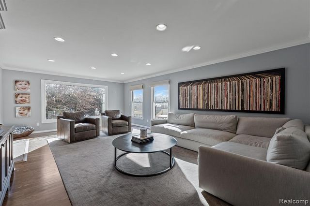 1839 Argosy Court, Bloomfield Hills, MI 48302