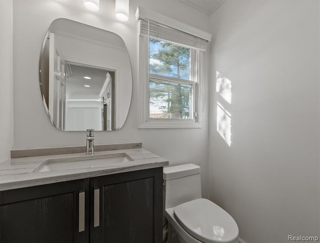 1839 Argosy Court, Bloomfield Hills, MI 48302