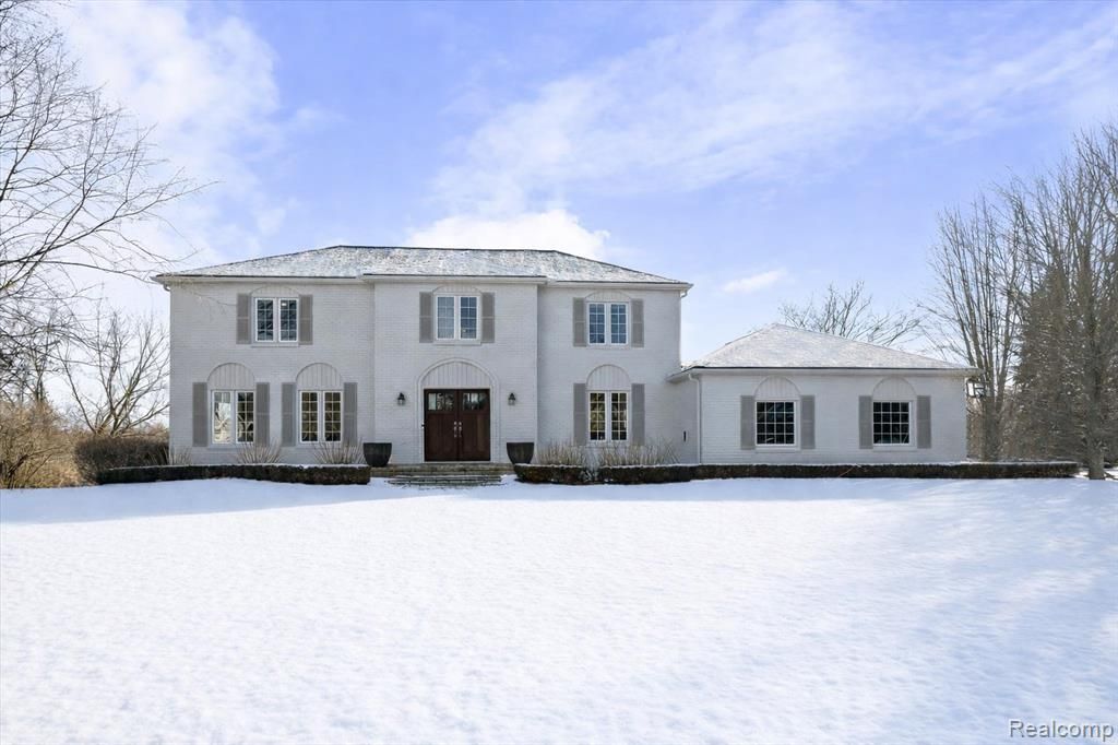 1839 Argosy Court, Bloomfield Hills, MI 48302