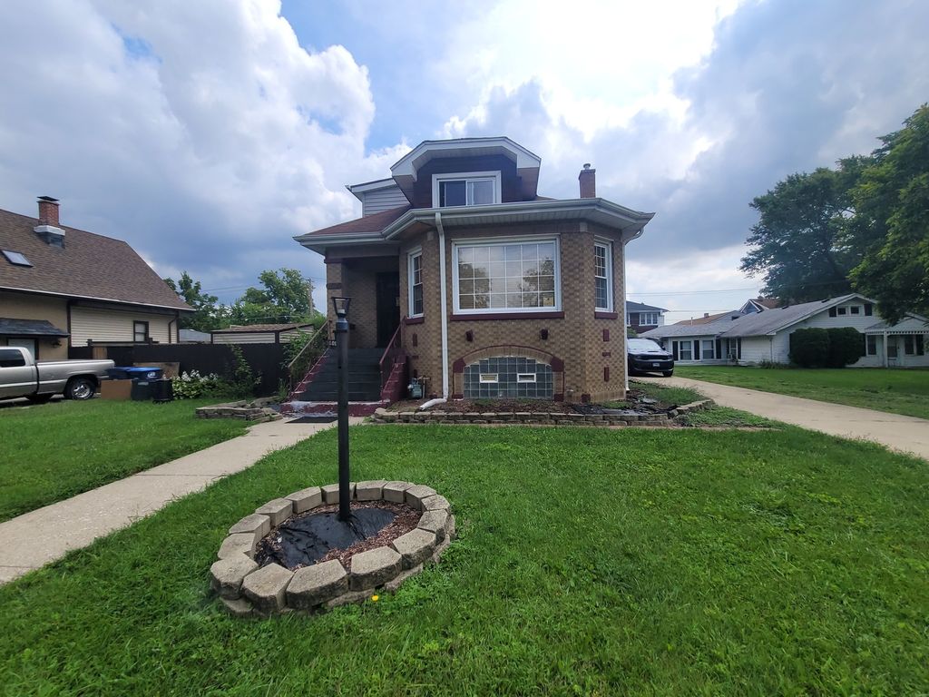 2015 S 2nd Avenue, Maywood, IL 60153
